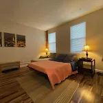 Grammy\'S House- Downtown Pittsburgh Apartments